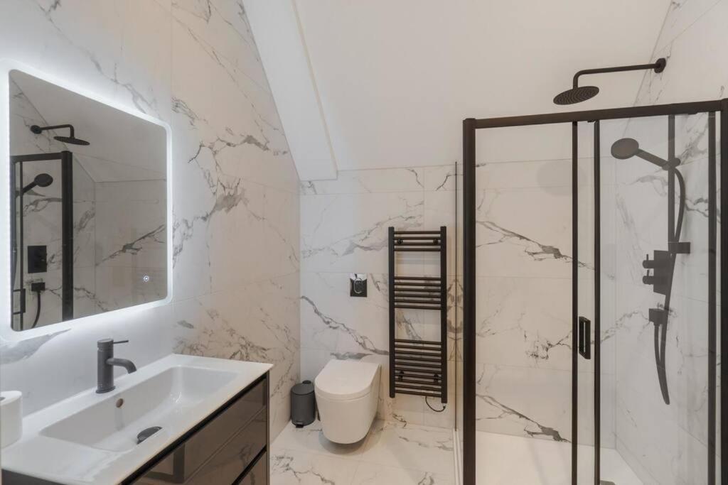 Luxury Penthouse - Castle Views - 2 Bed & Parking Apartamento Windsor Exterior foto